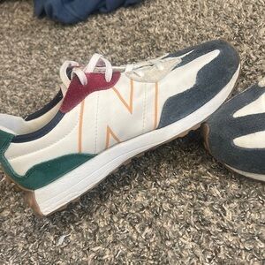 New Balance size mens 5 fits like women’s 7